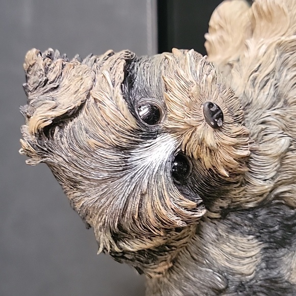 Daisy the Yorkshire Terrier from Danbury Mint Collection - Picture 3 of 4